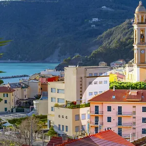Paradiso Aparthotel Moneglia