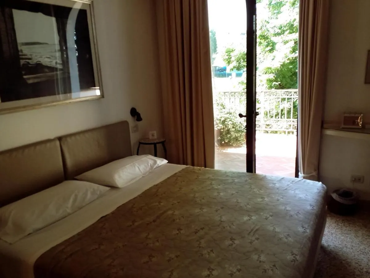 Guest house Al Melograno - Room & Breakfast Bologna